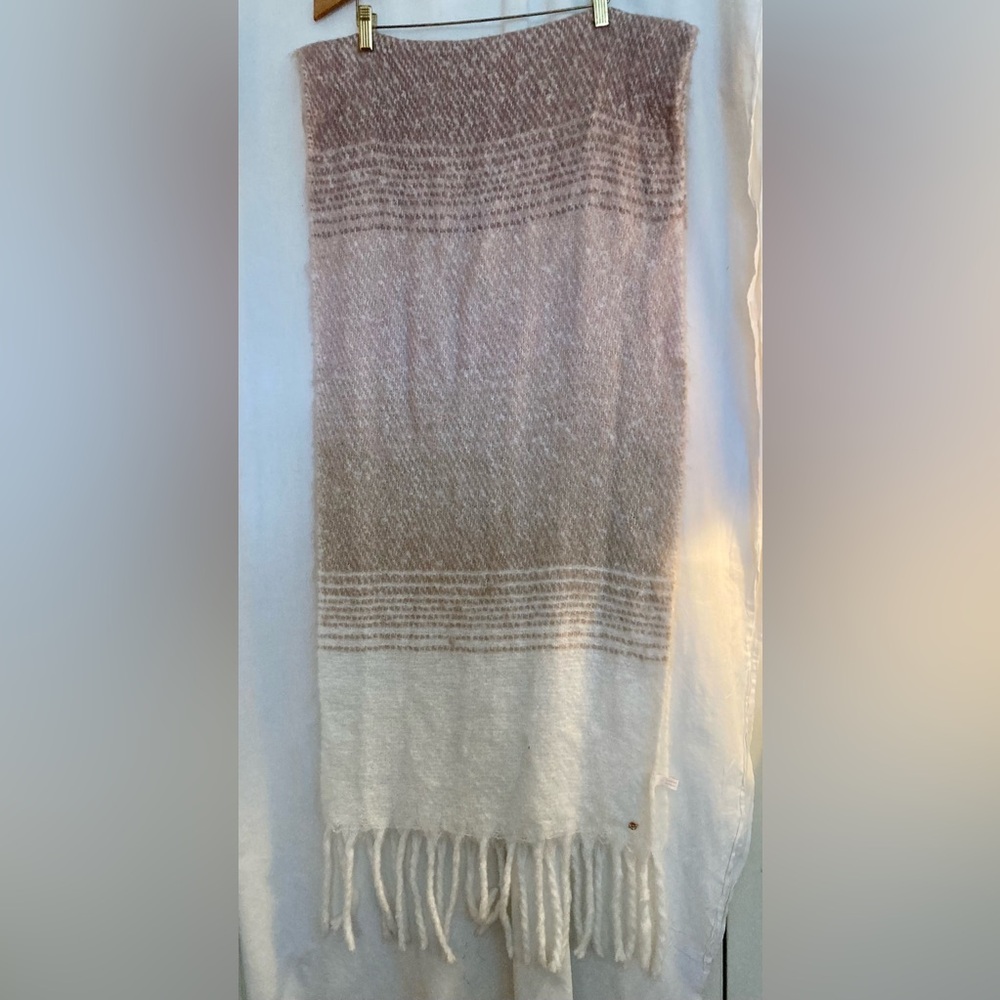 LC Lauren Conrad Cream & Tan Oversized Fringed Scarf Size 18โ x 90โ - Picture 2 of 7